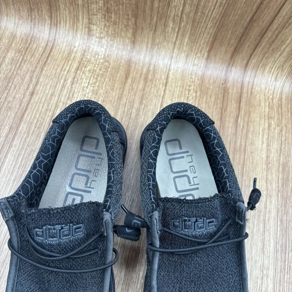 Hey Dude Shoes Men's 8 ladies 10 Black Wally Sox Black Micro‎ Total sneakers